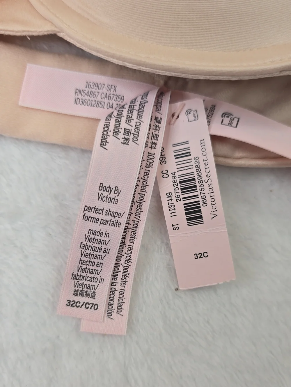 VS Body By Victoria Perfect Shape Push-Up Smooth Bra Sz 32C NWT - Picture 7 of 7